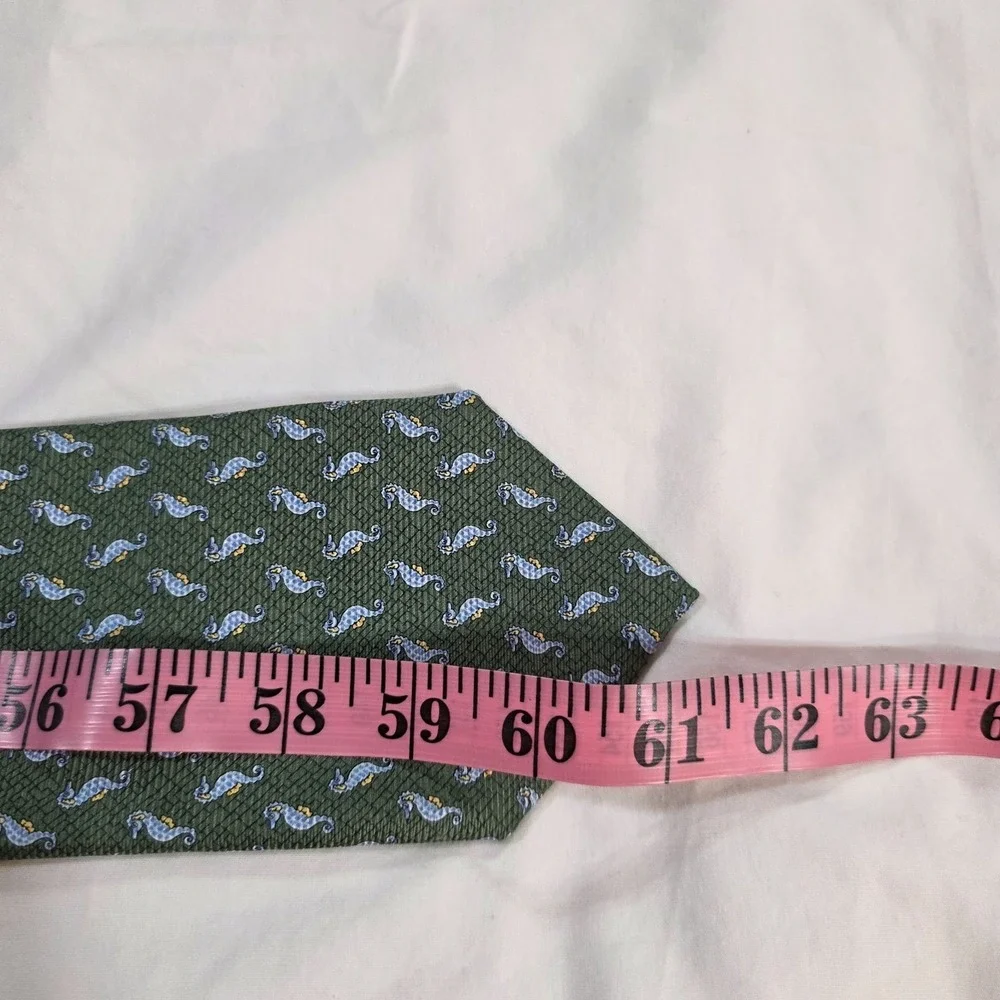 Filo A Mano Silk Tie Seahorse Pattern Green Hand Tailored by‎ Tom James Luxury